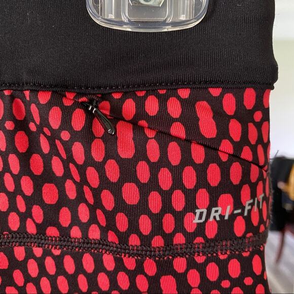 Nike Dri Fit Cropped Leggings Pants Red size M - Picture 7 of 8